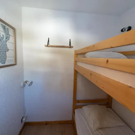 1 Au Pied Des Pistes *